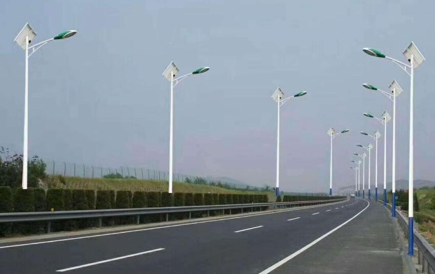 太陽能路燈