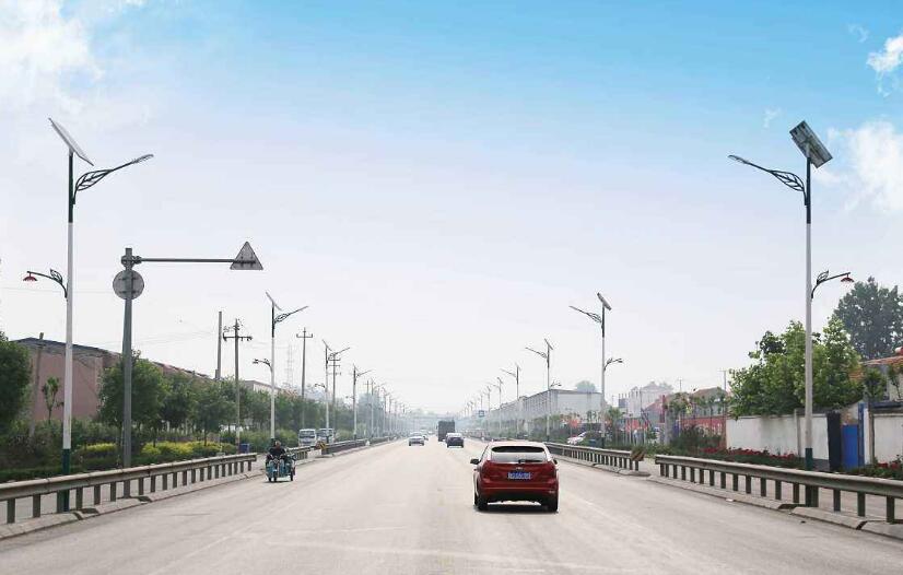 太陽(yáng)能路燈