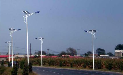 太陽能路燈價(jià)格廠家都是多少錢