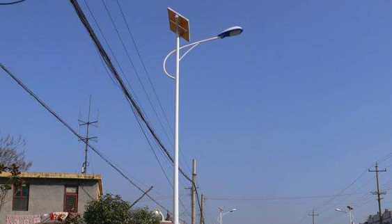 50w6米太陽(yáng)能路燈價(jià)格 50w6米太陽(yáng)能路燈價(jià)格多少/配置表