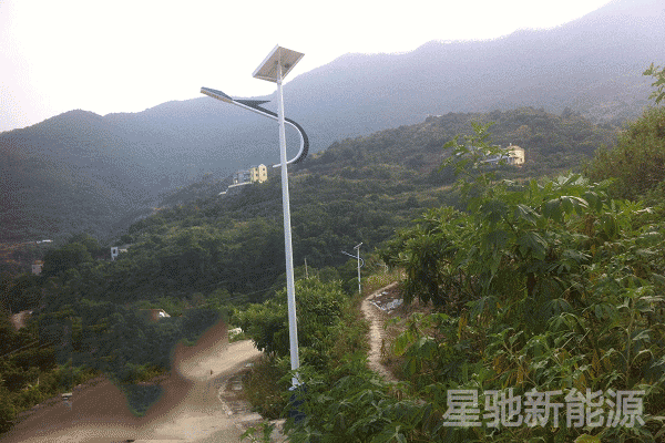 太陽能路燈