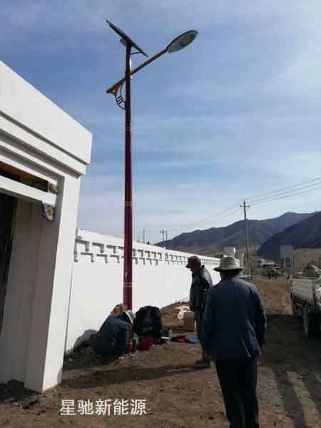 6米太陽(yáng)能路燈