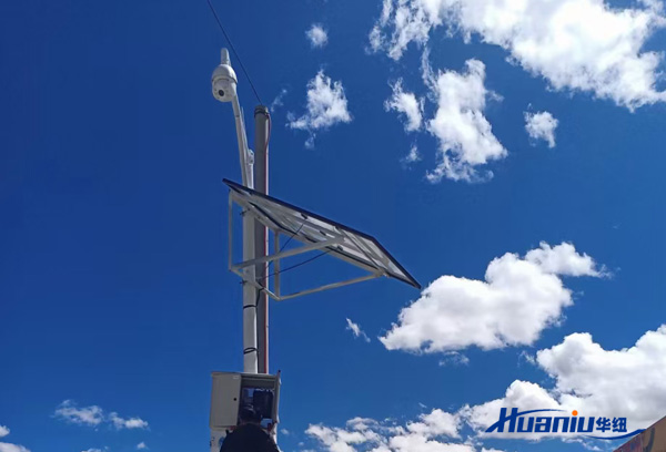 高速監(jiān)控太陽(yáng)能供電系統(tǒng)