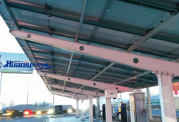 鋼結(jié)構(gòu)太陽能車棚